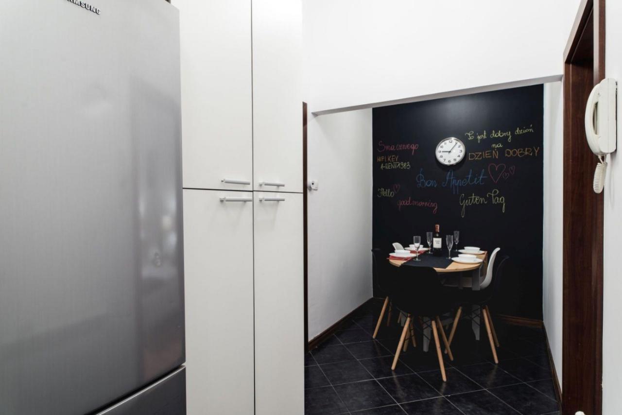 Aparthotel Cracow Rent - Spacious For 2-7 People In Quiet Area - Kolberga Street Nr 3 - 10 Min To Main Square By Foot Krakau